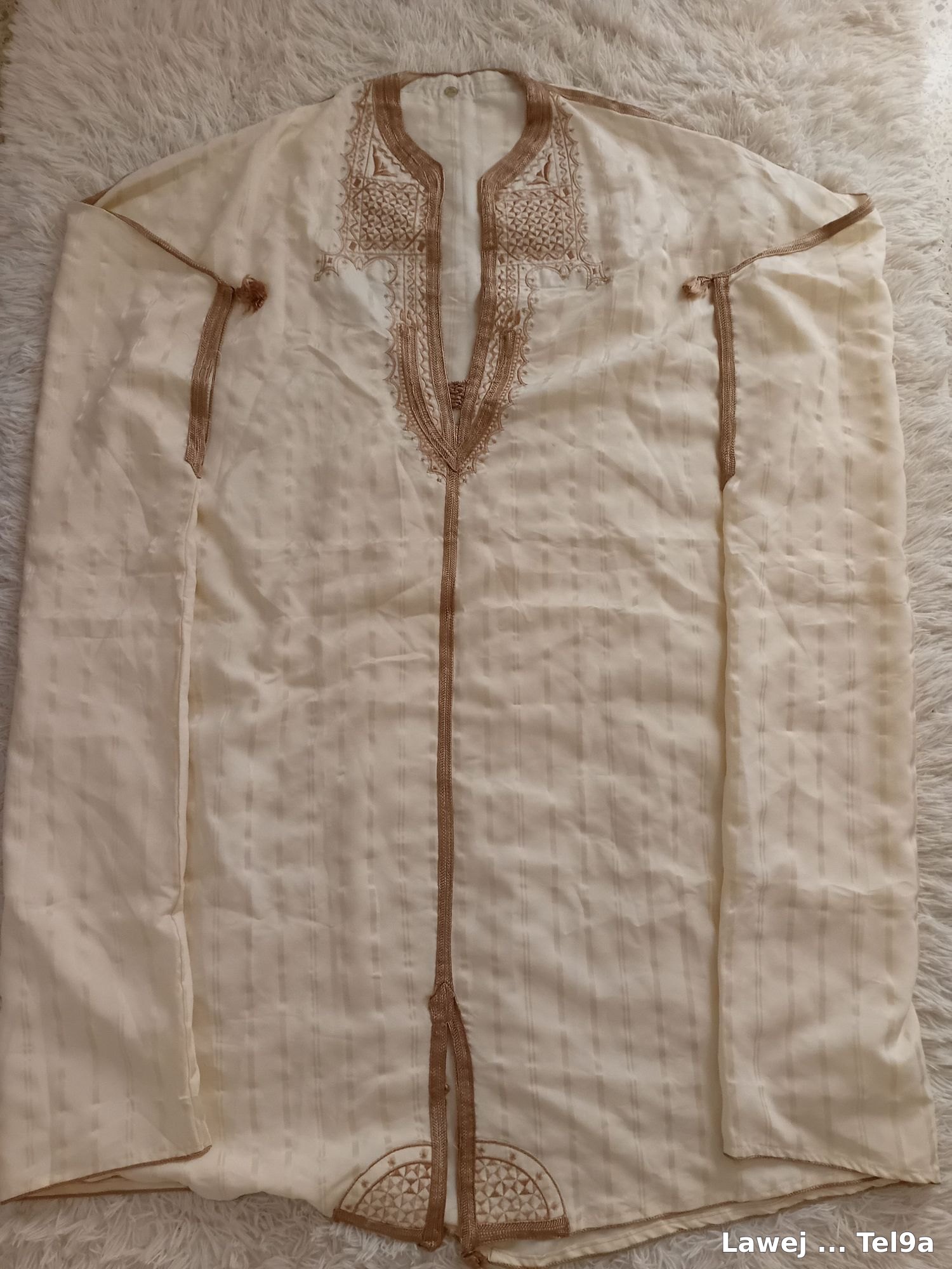 جبة عربي طولها 1٫45 cm