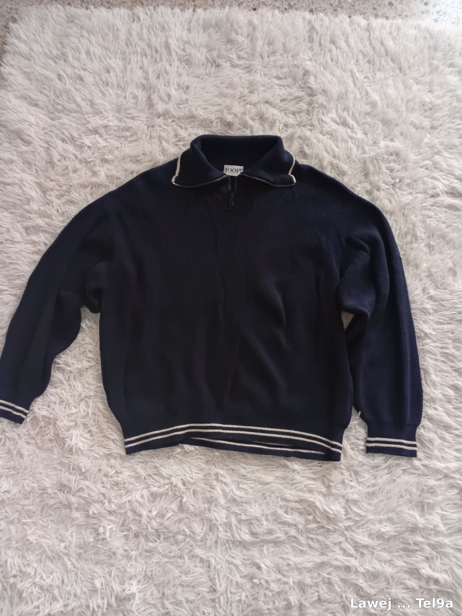 Pull pour homme taille M possible oussi taille L